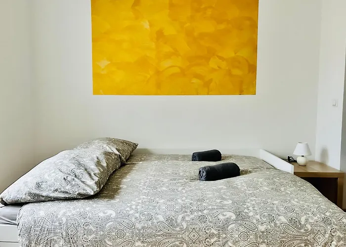 Cosy Long-term With Free Parking Apartmán