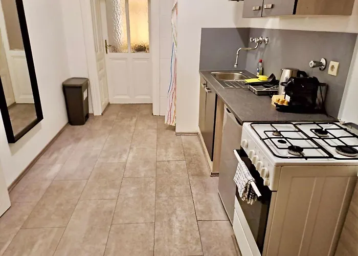 Apartmán Cosy Long-term With Free Parking