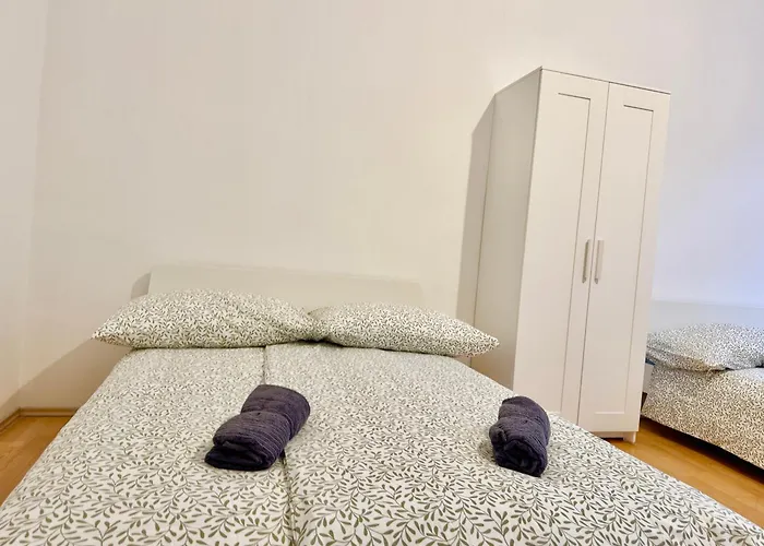 Cosy Long-term With Free Parking Apartmán